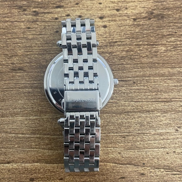 Michael Kors Darci 3 Hand Watch - Picture 3 of 4